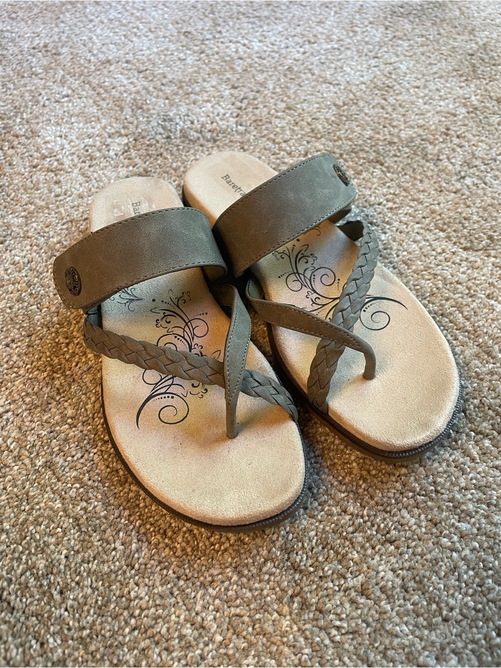 Bare Traps Laura  Comfort Braided Toe-Post Sandals in Taupe Size 7 never worn